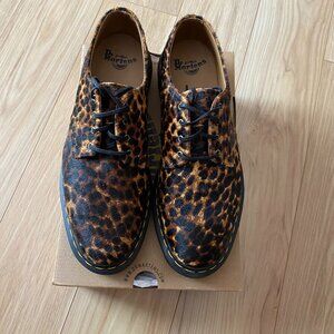 Dr. Martens SMITHS HAIR ON LEOPARD PRINT DRESS SHOES